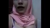 Download video sex new PEREMPUAN MELAYU BERTUDUNG BUAH DADA GATAL 1 Mp4