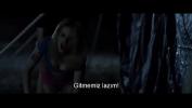 Video porn hot Chica se mete polla de zombie